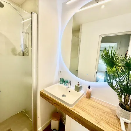 Le Dandy De La Fontaine Climatisation Et Garage